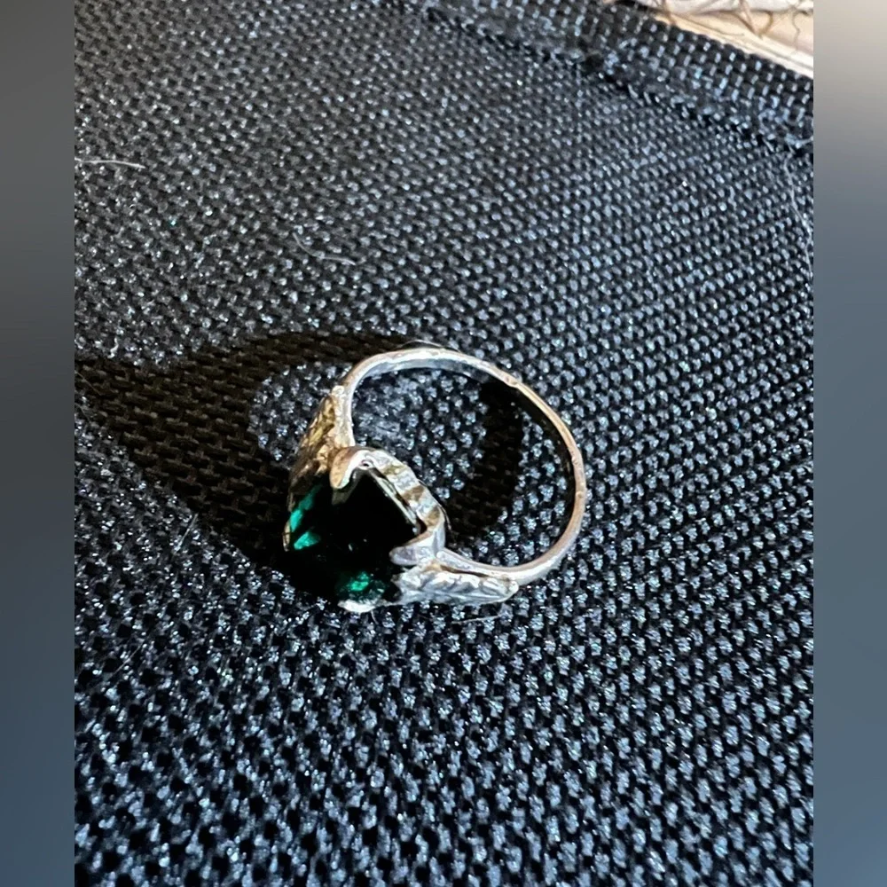 Vintage sterling silver emerald glass ring. Sterling MH inscribed inside ring